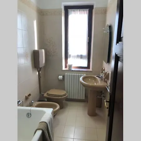 A Casa, Dalla Nonna Fronte Lago